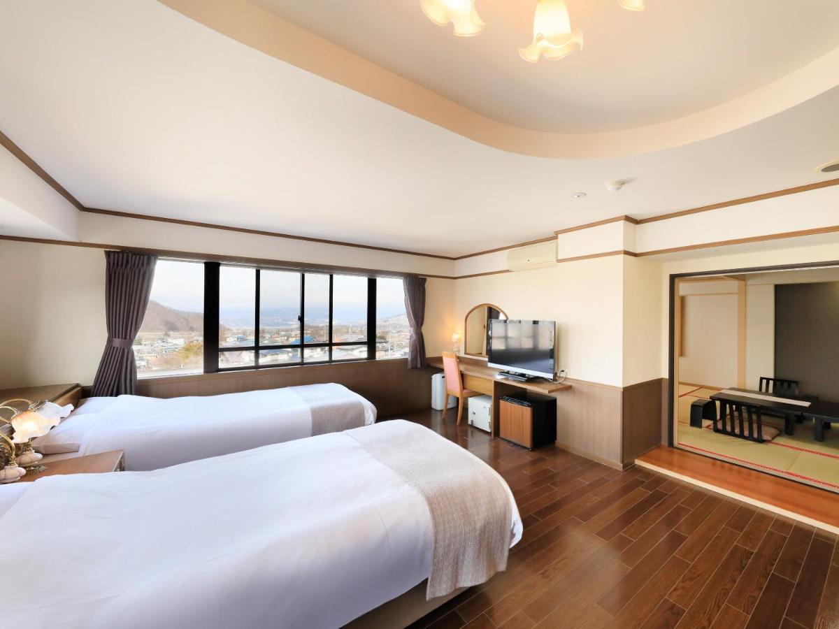 Hotel Tsubakino Yamanouchi  Exteriör bild