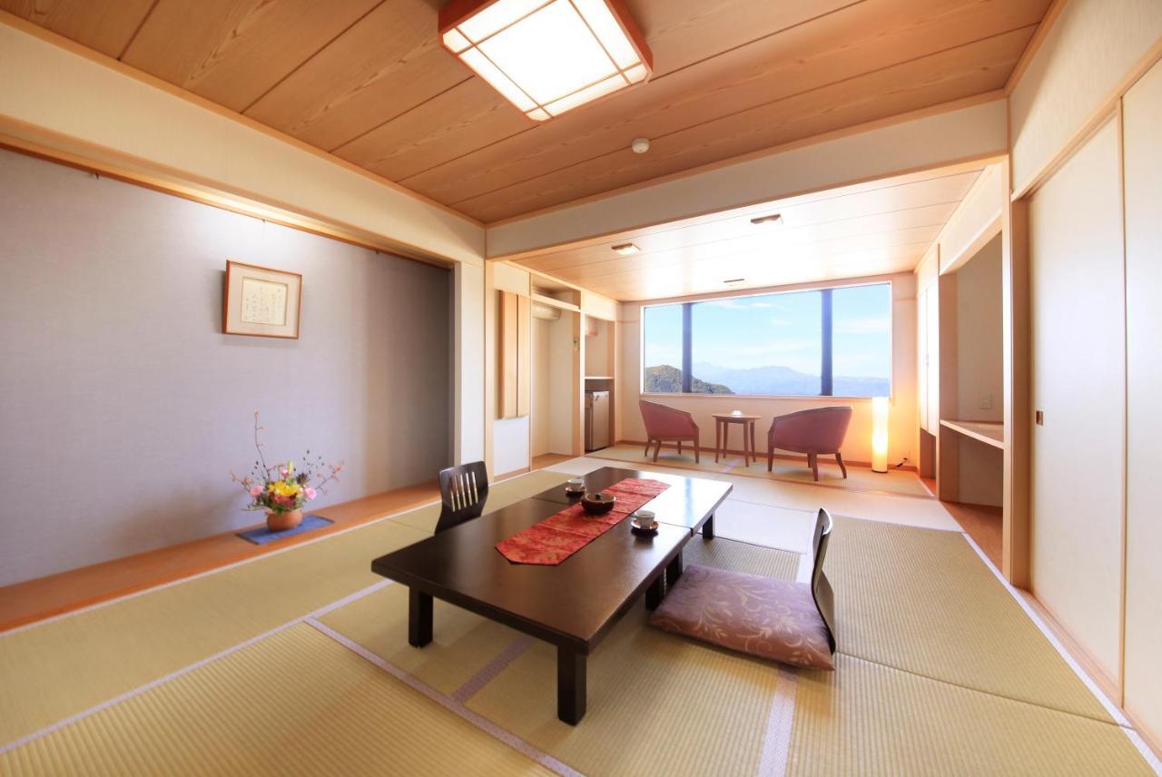 Hotel Tsubakino Yamanouchi  Exteriör bild