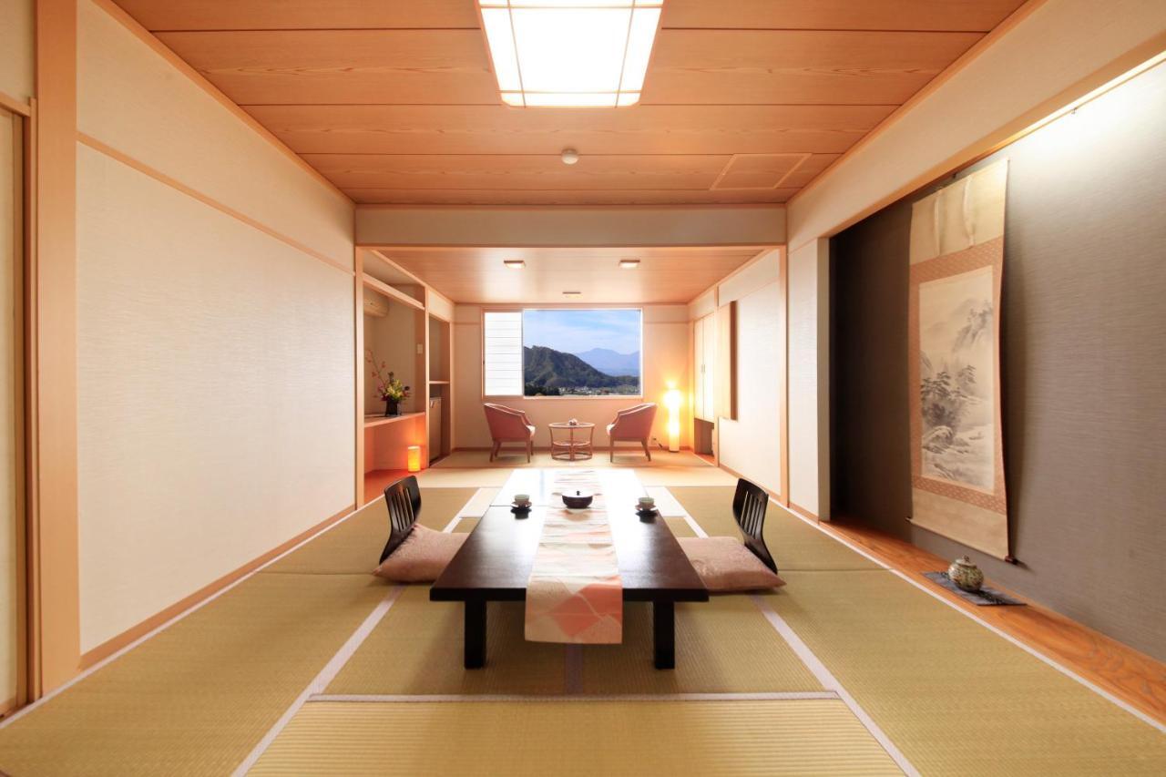 Hotel Tsubakino Yamanouchi  Exteriör bild
